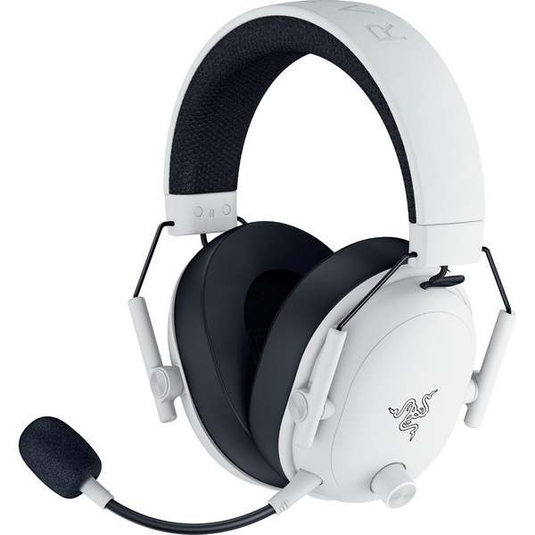Razer BlackShark V3 over-ear gaming headset (3)